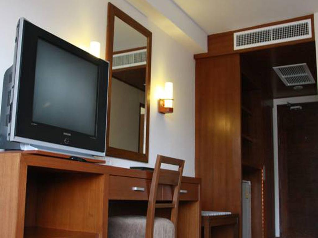 Hiran Residence Patong Exterior foto
